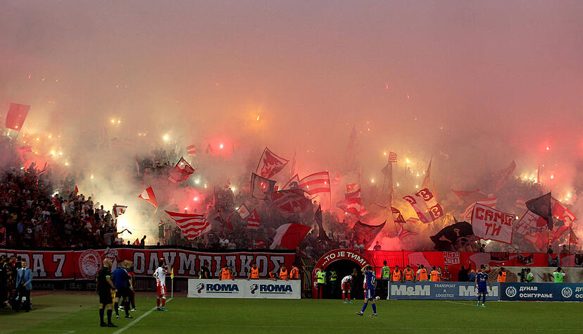Pyrotechnik gehört in Belgrad auf der Tribüne häufig dazu. Ob die Fans von Roter Stern Belgrad auch gegen den VfB Stuttgart eskalieren?