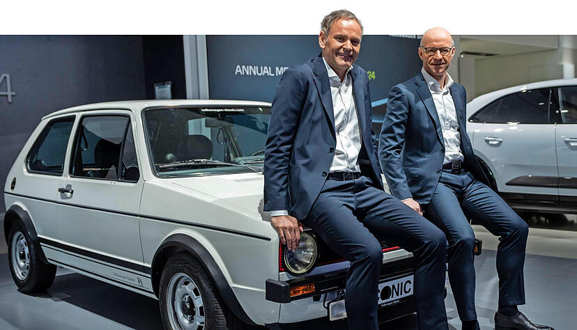 Oliver Blume, Chef des VW-Konzerns (links) und sein Finanzvorstand Arno Antlitz haben die Zahlen für 2023 präsentiert. Foto: dpa Oliver Blume, Chef des VW-Konzerns (links) und sein Finanzvorstand Arno Antlitz haben die Zahlen für 2023 präsentiert. Foto: dpa