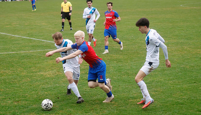 Fu&szlig;ball-Oberliga: FSV Hollenbach - FSV 08 Bietigheim-BIssingen (wei&szlig;)