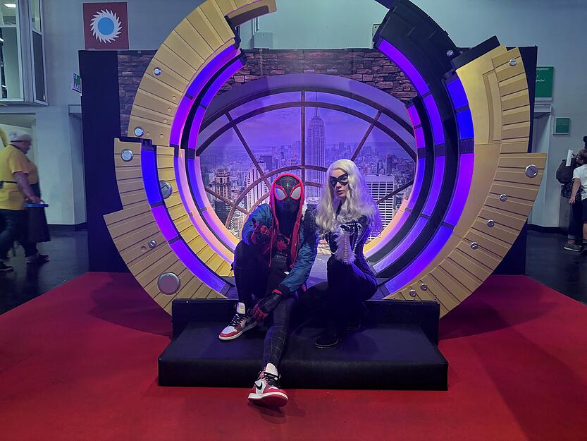 Cosplayer stellen wie jedes Jahr ihre Kost&uuml;me zur Schau.