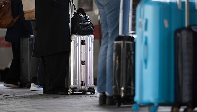 Beim Reisen um die Weihnachtszeit - Vorsicht Diebstahl.