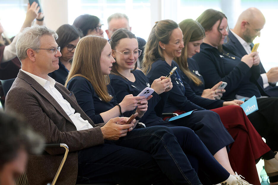 Dr. Jeannine Simon bringt die wirtschaftliche Wucht auf den Punkt: &bdquo;Die Politik ist &uuml;berfordert.&ldquo;