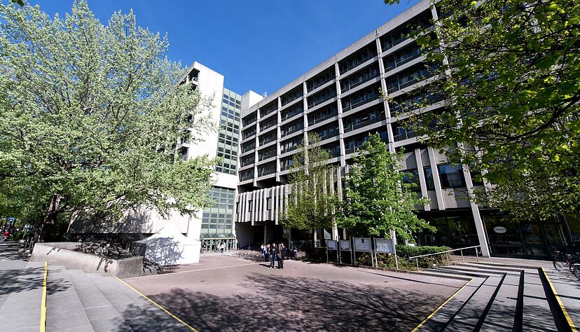 Das Gerichtsgebäude für das Amtsgerich, das Oberlandesgericht und die Staatsanwaltschaft in der Nymphenburger Straße in München. (Archivbild) Das Gerichtsgebäude für das Amtsgerich, das Oberlandesgericht und die Staatsanwaltschaft in der Nymphenburger Straße in München. (Archivbild)