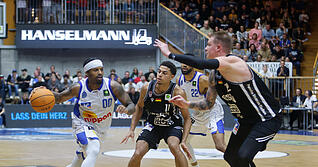 Vinnie Shahid (links) läuft wieder für die Hakro Merlins Crailsheim auf.