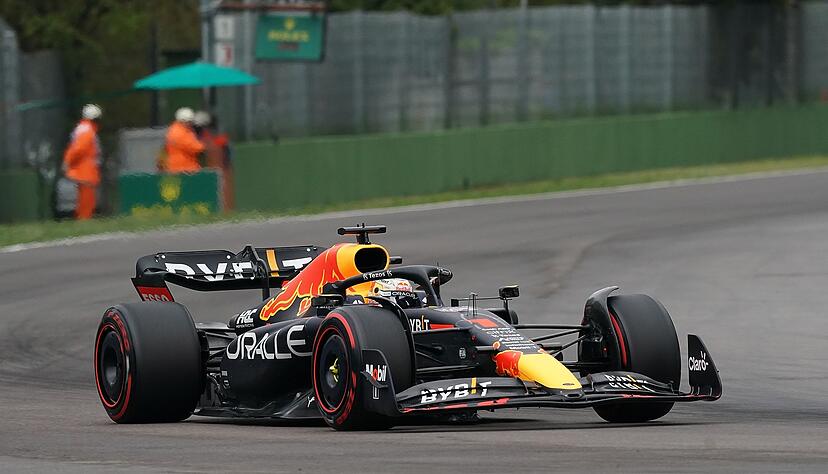 Sicherte sich in Imola die Pole im Sprintrennen: Weltmeister Max Verstappen.