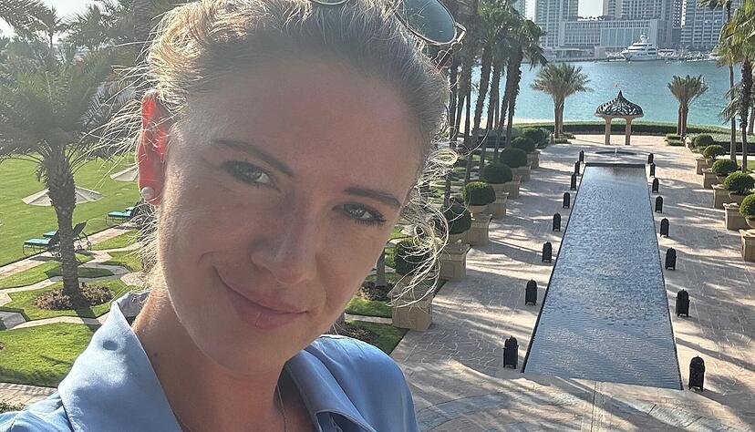 Palmen, Sonne und ein neues Leben: Die 26-Jährige hat einen Neuanfang in Dubai gestartet. Palmen, Sonne und ein neues Leben: Die 26-Jährige hat einen Neuanfang in Dubai gestartet.