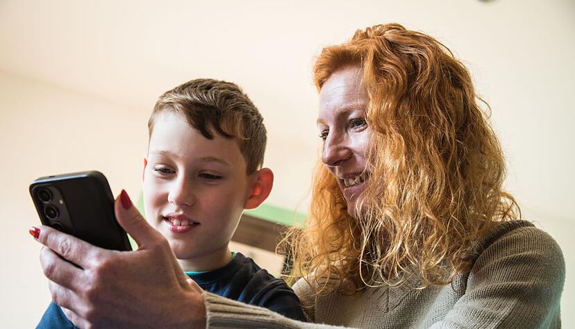 Family Link: Google hat die Elternaufsicht f&uuml;r die Smartphones der Kids aktualisiert.