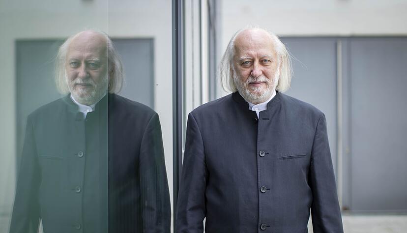 Vom Niedergang der Gesellschaft erz&auml;hlt er seit Jahrzehnten - L&aacute;szl&oacute; Krasznahorkai (Archivbild).