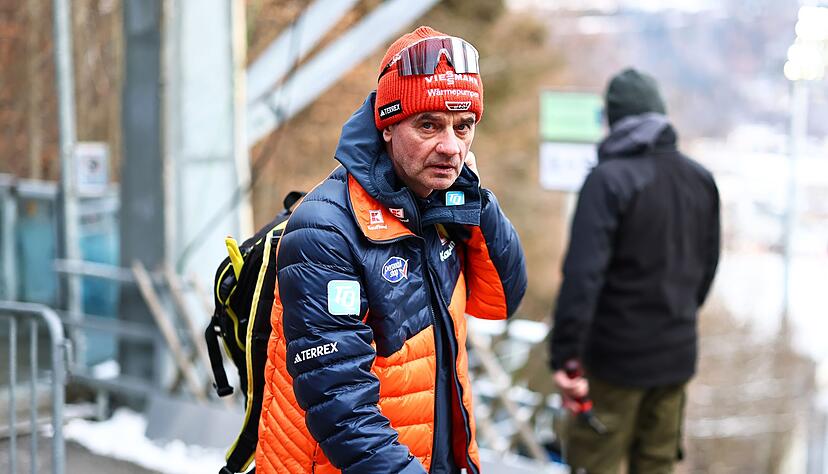 Bundestrainer Stefan Horngacher hat mit seinem Team vor der Flug-WM und Olympia noch viel Arbeit.