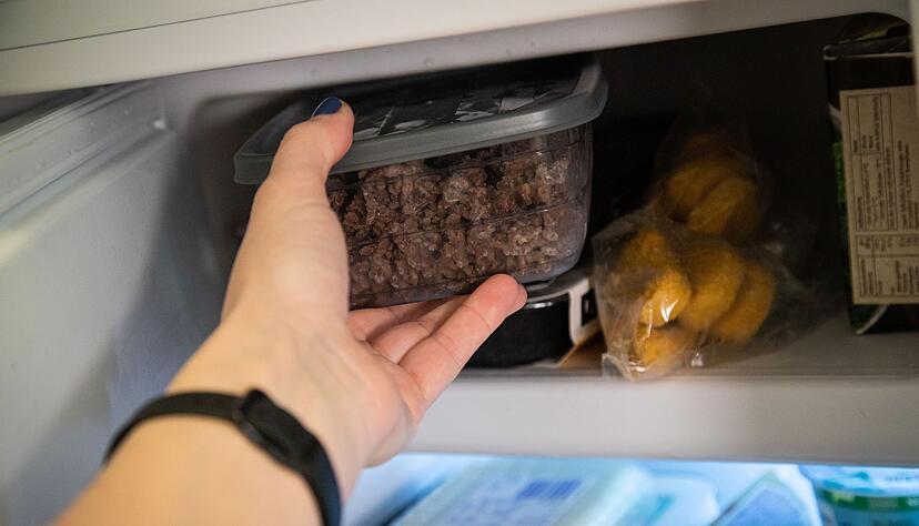 Meal Prep - oder einfach: einfrieren. Was zu viel gekocht wird, kommt erst mal ins Eisfach.