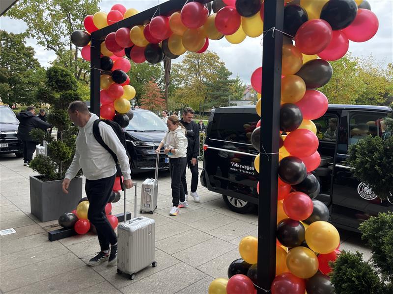 Die Staff des DFB-Teams sind im Heilbronner Parkhotel eingetroffen.