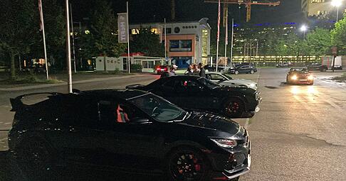 Gegen halb drei wird es leer auf dem Parkplatz an der Heilbronner Edisonstraße. 
 Foto: Heike Kinkopf Gegen halb drei wird es leer auf dem Parkplatz an der Heilbronner Edisonstraße. 
 Foto: Heike Kinkopf