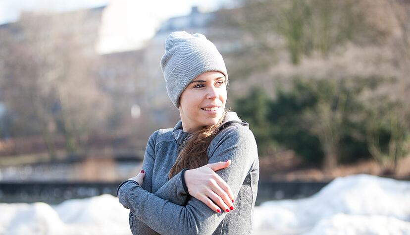 Weil wir viel Wärme über den Kopf verlieren, gilt im Winter das Motto: Mütze nicht vergessen! Weil wir viel Wärme über den Kopf verlieren, gilt im Winter das Motto: Mütze nicht vergessen!