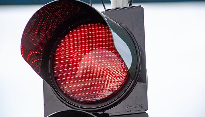 In der Ilsfelder Ortsdurchfahrt ist eine Ampelanlage ausgefallen. (Symbolbild)