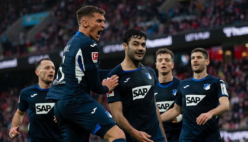 Die TSG Hoffenheim will gegen St. Pauli auf Kurs Richtung Champions League bleiben.