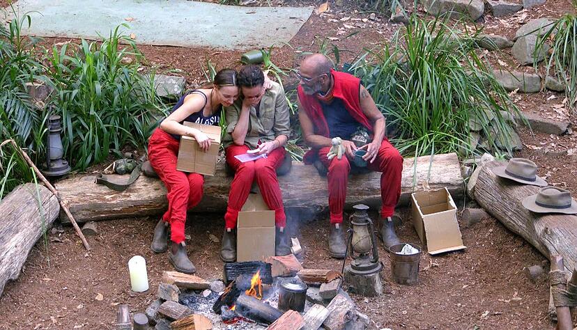 Kleine Geschenke von ihren Liebsten hielten die Motivation der Camper oben.