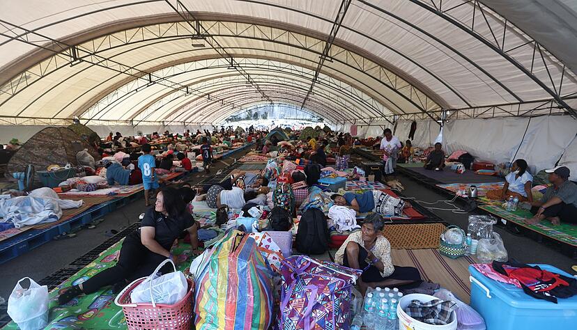 In Thailand haben sich wegen der Kämpfe viele Menschen aus der Grenzregion in Sicherheit gebracht. In Thailand haben sich wegen der Kämpfe viele Menschen aus der Grenzregion in Sicherheit gebracht.