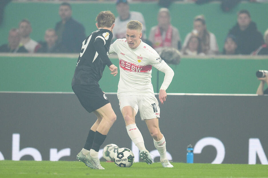 Chris F&uuml;hrich: Wenig zu sehen &ndash; bis kurz nach Wiederanpfiff. Da kommt F&uuml;hrich nach starker Leweling-Hereingabe frei an den Ball, bringt ihn aber nicht aufs Tor. Im Verlauf des Spiels wurde er immer st&auml;rker, hatte aber Pech. In der Verl&auml;ngerung trifft er beispielsweise den Pfosten. Note: 3