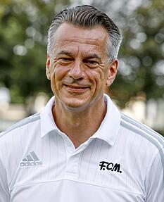 Memmingens Vorsitzender Armin Buchmann plädierte von Beginn an für eine Fortsetzung der Saison, weil er wirtschaftliche vor sportliche Interessen stellte. Foto: imago images/Hafner Memmingens Vorsitzender Armin Buchmann plädierte von Beginn an für eine Fortsetzung der Saison, weil er wirtschaftliche vor sportliche Interessen stellte. Foto: imago images/Hafner