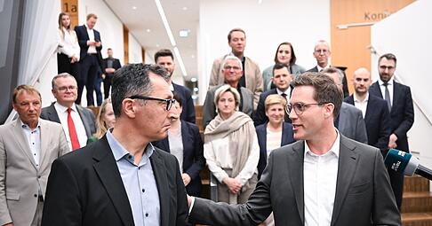 Die Stimmung zwischen Cem &Ouml;zdemir und Manuel Hagel hat sich seit dem Wahlabend deutlich gebessert.
