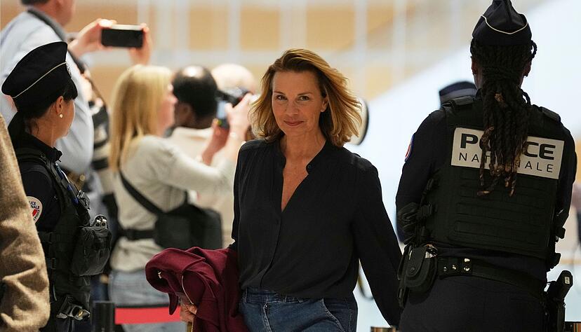 Depardieu gab vor Gericht zu, die Dekorateurin angefasst zu haben. Das sei aber nicht sexuell gemeint gewesen.