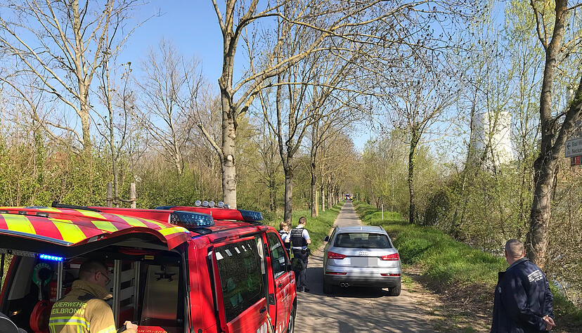 Suchaktion am Neckar