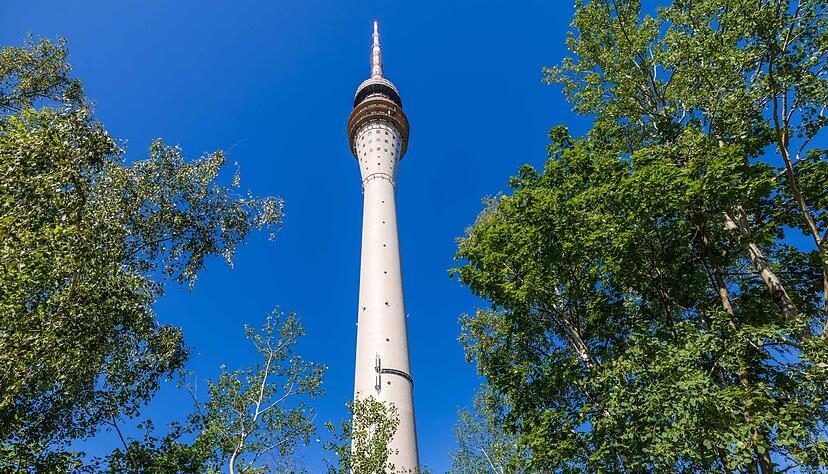 Der Dresdner Fernsehturm. Der Dresdner Fernsehturm.