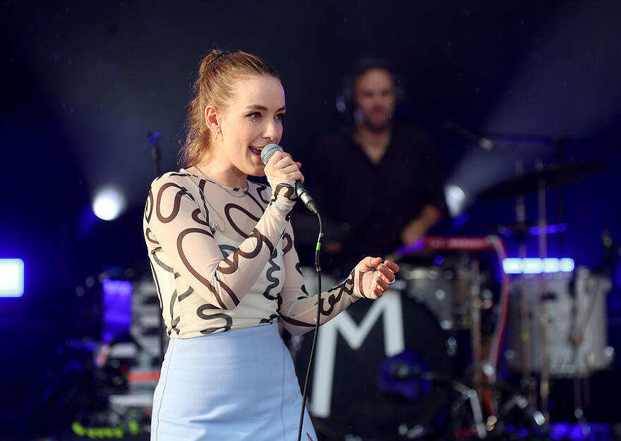 Die Künstlerin Maria Basel aus Wuppertal tritt am Freitag bei Haigern Live auf.