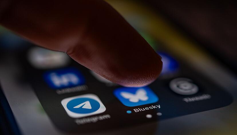 Dienste wie Mastodon und Bluesky bieten frische Ansätze für Kurznachrichten. Dienste wie Mastodon und Bluesky bieten frische Ansätze für Kurznachrichten.