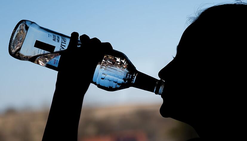 Extremes Rauschtrinken mit anschlie&szlig;endem Krankenhausaufenthalt bei Kindern und Jugendlichen geht zur&uuml;ck. (Symbolbild)