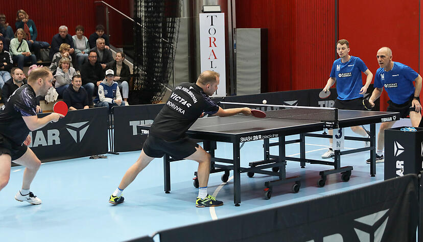 Klaus Werz (rechts), hier im Doppel mit Sascha Weber, hat Neckarsulm einen Z&auml;hler im Derby gegen Heilbronn um die Boruvka-Br&uuml;der gesichert.