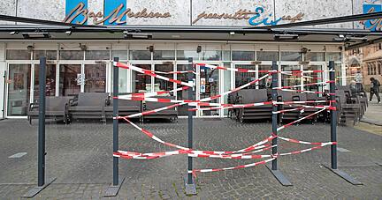 Das Eiscafé Presutti ist nur vorübergehend geschlossen. Im März wird die Bar Moderno am Marktplatz wieder öffnen.
Foto: Andreas Veigel Das Eiscafé Presutti ist nur vorübergehend geschlossen. Im März wird die Bar Moderno am Marktplatz wieder öffnen.
Foto: Andreas Veigel