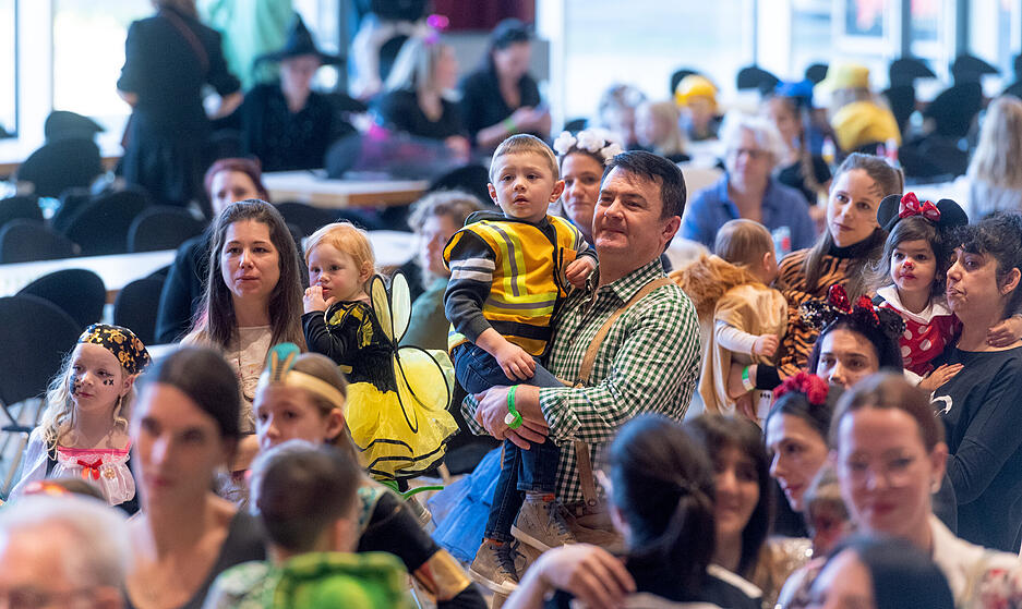 Dort war am Nachmittag der traditionelle Kinderfasching der Carneval-Gesellschaft Heilbronn (CGH) angesagt.