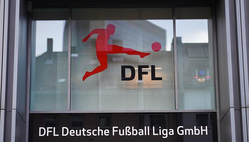 Die Deutsche Fußball Liga hat eine neue Kostenregel für die Vereine beschlossen. (Archivbild) Die Deutsche Fußball Liga hat eine neue Kostenregel für die Vereine beschlossen. (Archivbild)
