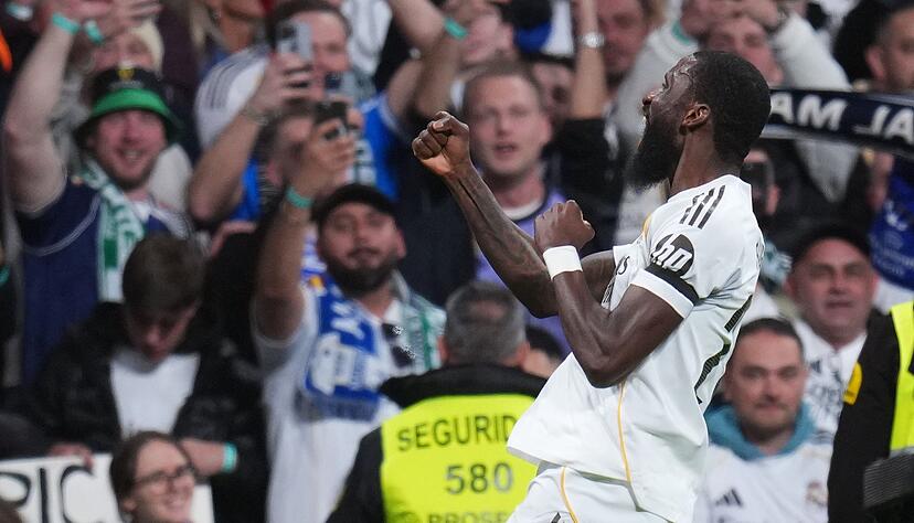 Jubelt &uuml;ber sein F&uuml;hrungstor: Antonio R&uuml;diger