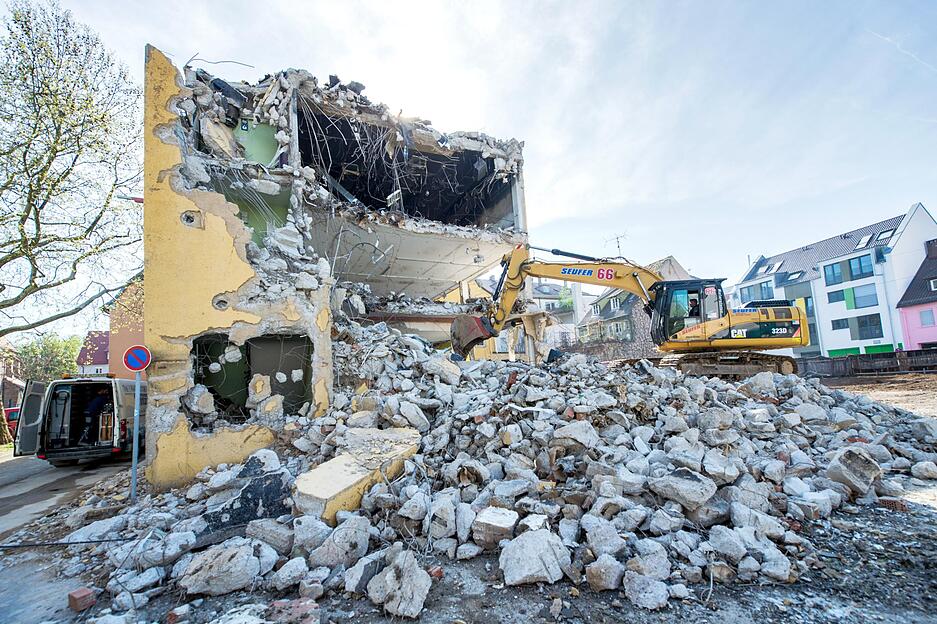 Abrissarbeiten auf dem Dinkelacker-Areal