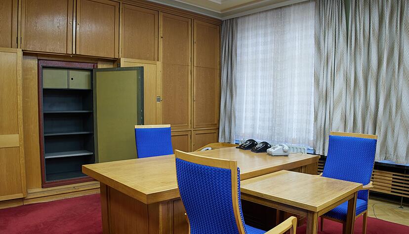 Bis ins Amtszimmer des fr&uuml;heren Stasi-Ministers Erich Mielke schaffen es die Besetzer am 15. Januar 1990 nicht.