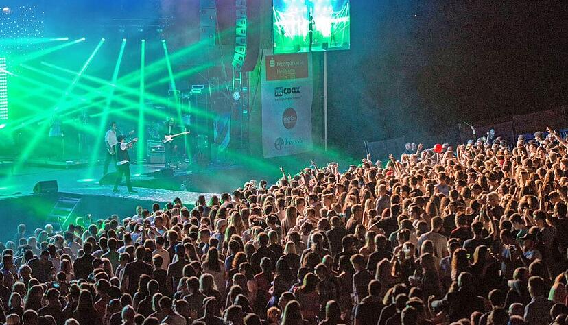 Besonders in den Abendstunden ist die Atmosphäre beim größten Festival der Region ganz besonders.
Foto: Haigern live Besonders in den Abendstunden ist die Atmosphäre beim größten Festival der Region ganz besonders.
Foto: Haigern live