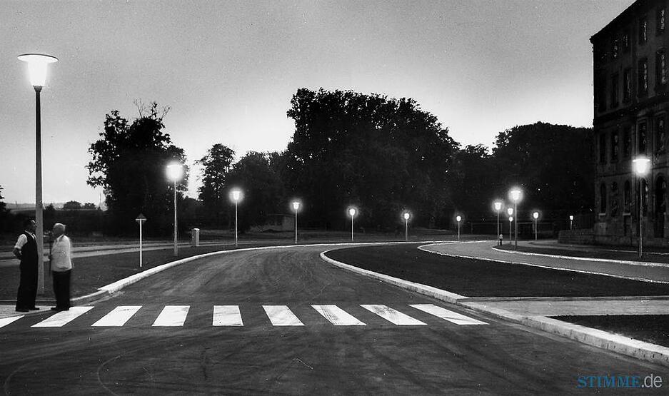 Straßenbeleuchtung anno 1956 in der Mannheimer Straße in Heilbronn.