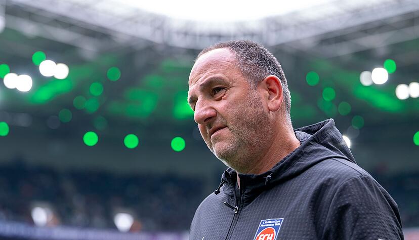 Heidenheims Trainer Frank Schmidt sah erneut eine Heidenheimer Mannschaft, sie sich nicht aufgab. Heidenheims Trainer Frank Schmidt sah erneut eine Heidenheimer Mannschaft, sie sich nicht aufgab.