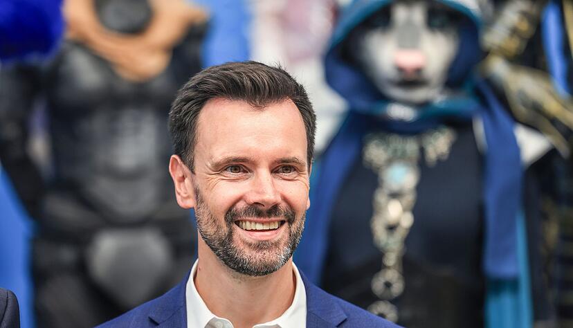 Hat gut lachen: Verbandschef Felix Falk freut sich über den neuen Förderkurs. Hat gut lachen: Verbandschef Felix Falk freut sich über den neuen Förderkurs.