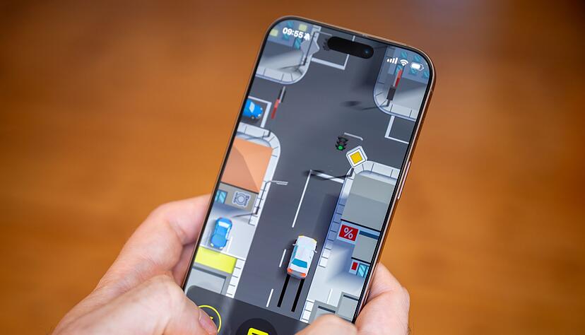 Jetzt ist alles noch einfach: Die erste Runde fahren ist ein Kinderspiel - kein Wunder, denn die Promille-Simulation startet erst im zweiten Durchgang.