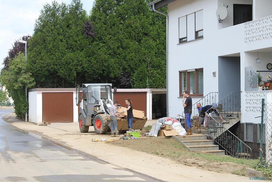 Aufr&auml;umen nach Unwetter in Eppingen | 27.06.