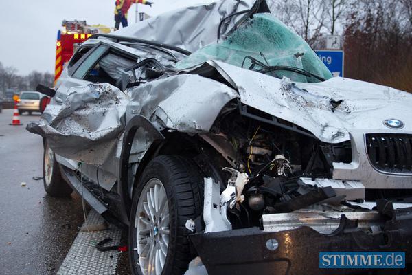 Tödlicher A81-Unfall bei Mundelsheim | 05.03. Tödlicher A81-Unfall bei Mundelsheim | 05.03.