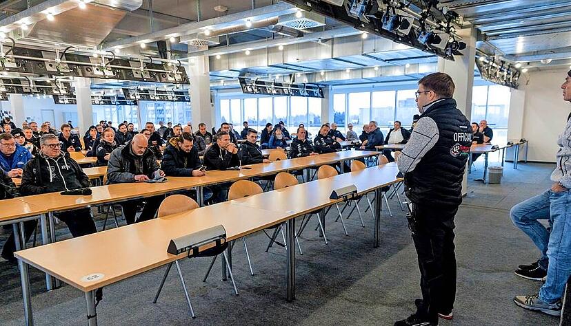 Diskussionsrunden statt Nordschleifen-Action: Die VLN verzichtete nach Warnungen der Reifenhersteller auf den geplanten Saisonstart.