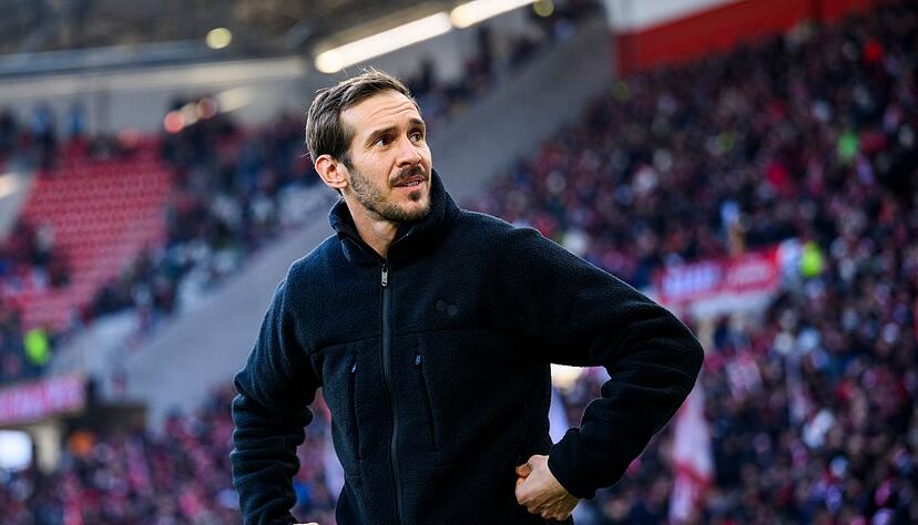 Trainer Julian Schuster und der SC Freiburg feierten gegen Kiel den dritten Heimsieg in Serie.