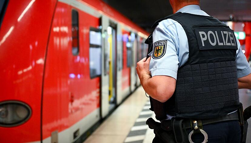 Die Sicherheit an Bahnh&ouml;fen und in Z&uuml;gen bleibt ein vieldiskutiertes Thema. (Symbolbild)