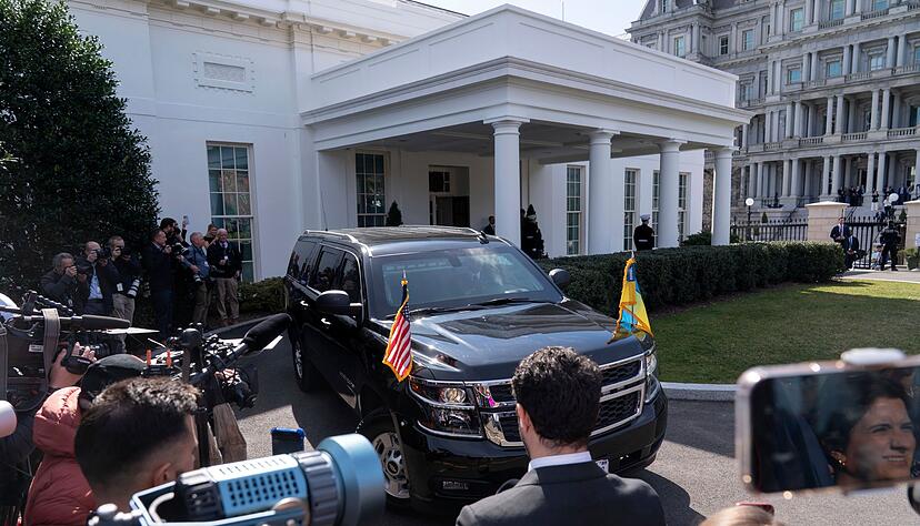 Der ukrainische Pr&auml;sident Wolodymyr Selenskyj verlie&szlig; das Wei&szlig;e Haus nach einem Eklat vorzeitig und hofft nun vor allem auf die Unterst&uuml;tzung der Europ&auml;er im Kampf gegen den russischen Angriffskrieg.