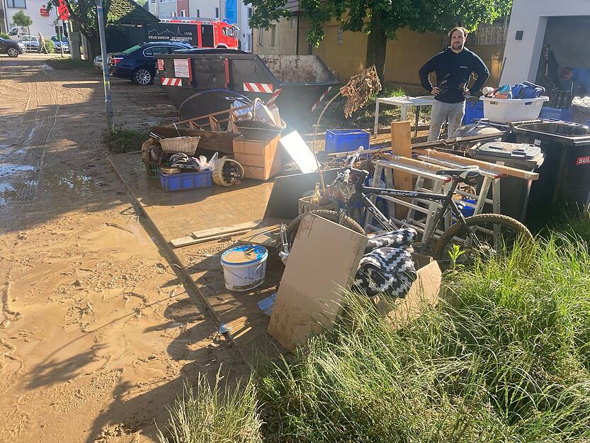 Aufräumen nach dem starken Unwetter in Gemmingen