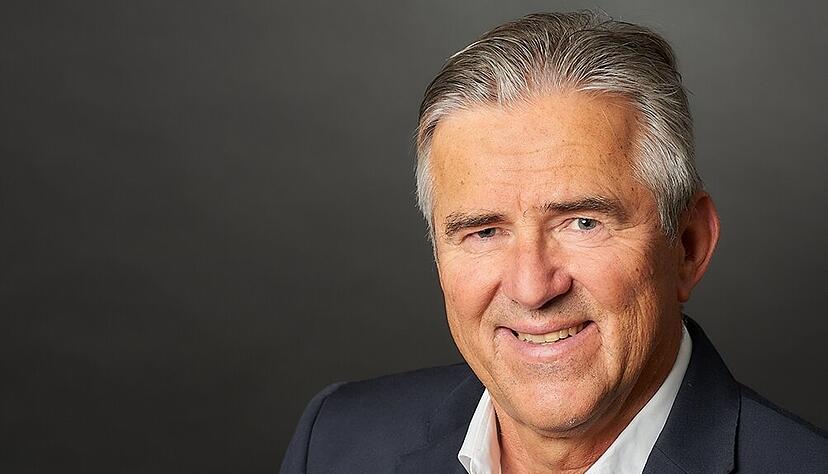 Aus dem Hintergrund zum „Frontrunner“: Gerd Butzeck sieht im internationalen Handball großen Handlungsbedarf und kandidiert daher für das Amt des IHF-Präsidenten.